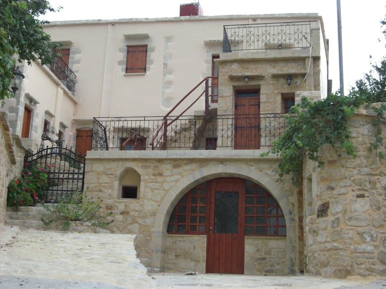 Hotel Patriko Traditional Residence