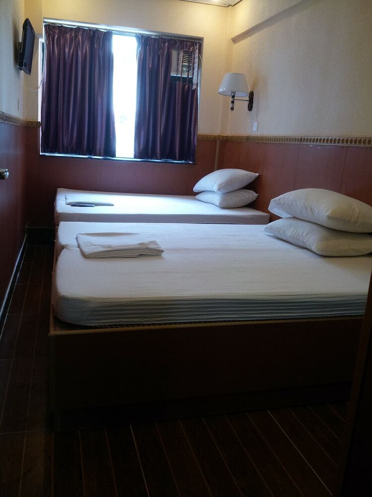Hotel New Garden Hostel