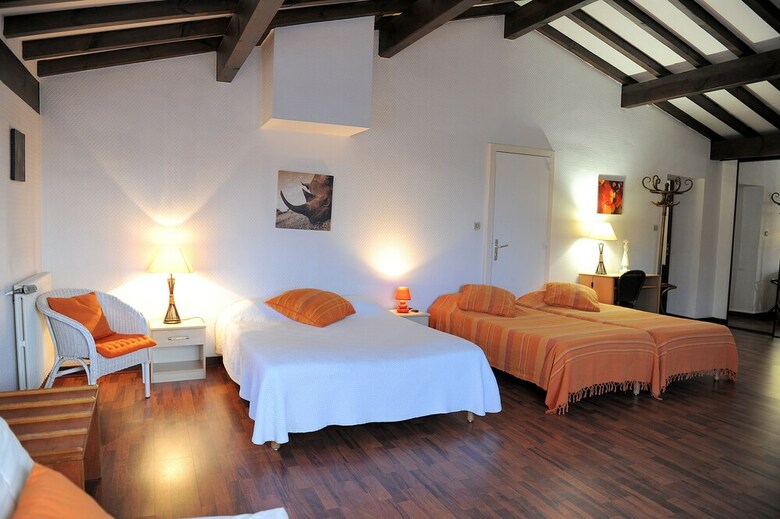 Hotel Restaurant Du Pont D'ascain