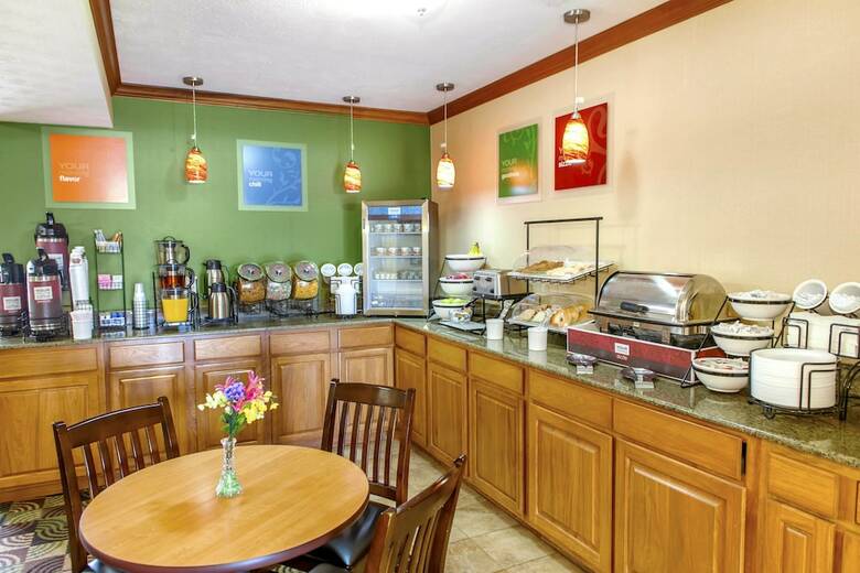 Hotel Quality Inn I-74 Batesville