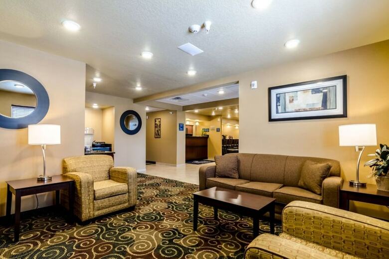 Hotel Cobblestone Inn & Suites - Cambridge