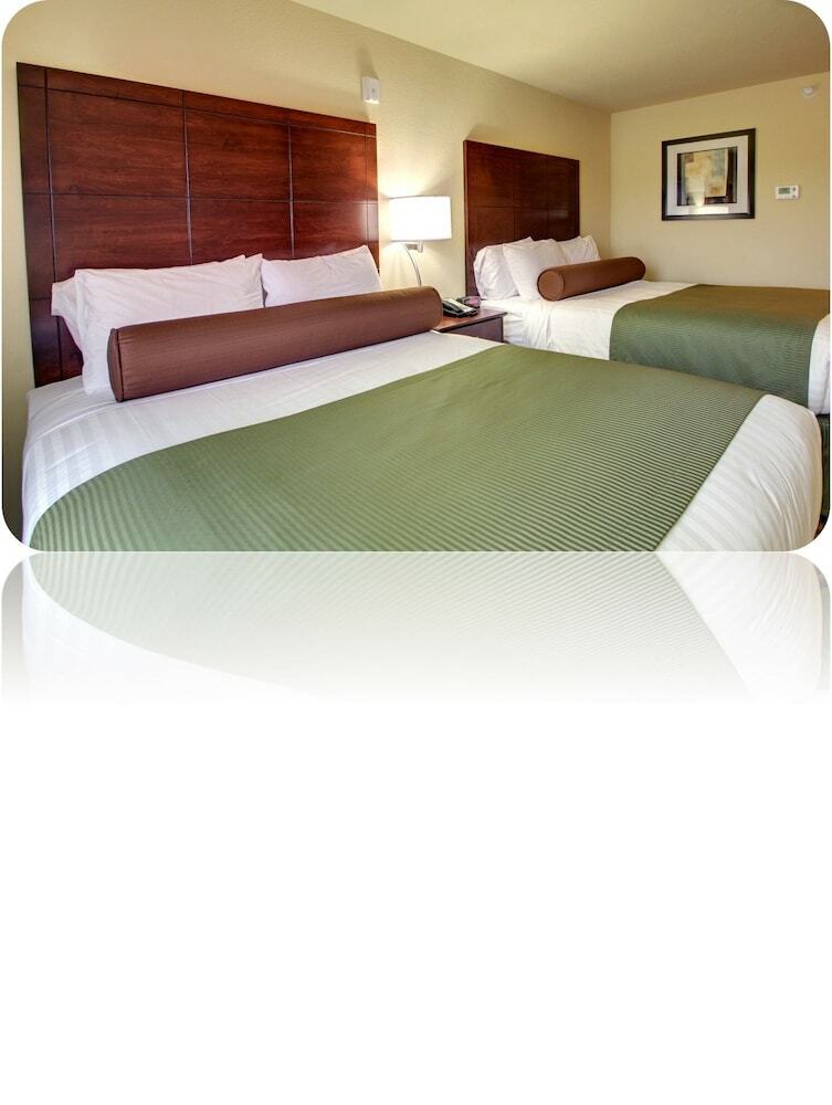 Hotel Cobblestone Inn & Suites - Cambridge