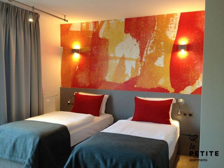 Hotel La Petite Apartments