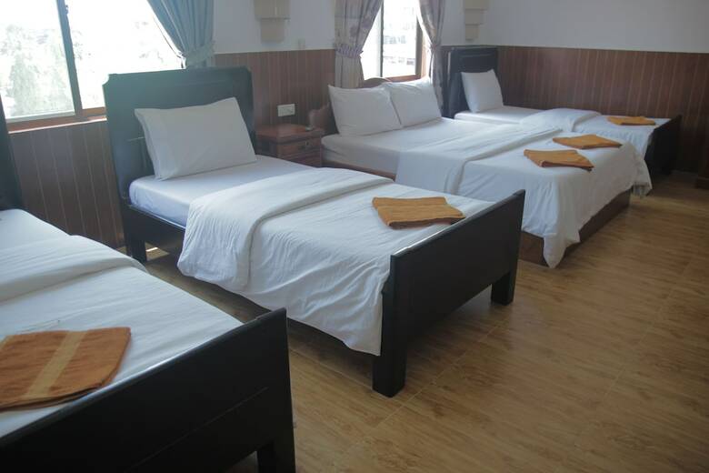 Hotel Jasmine Lodge