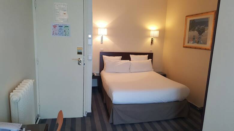 Hotel H�tel Saint Cyr Etoile