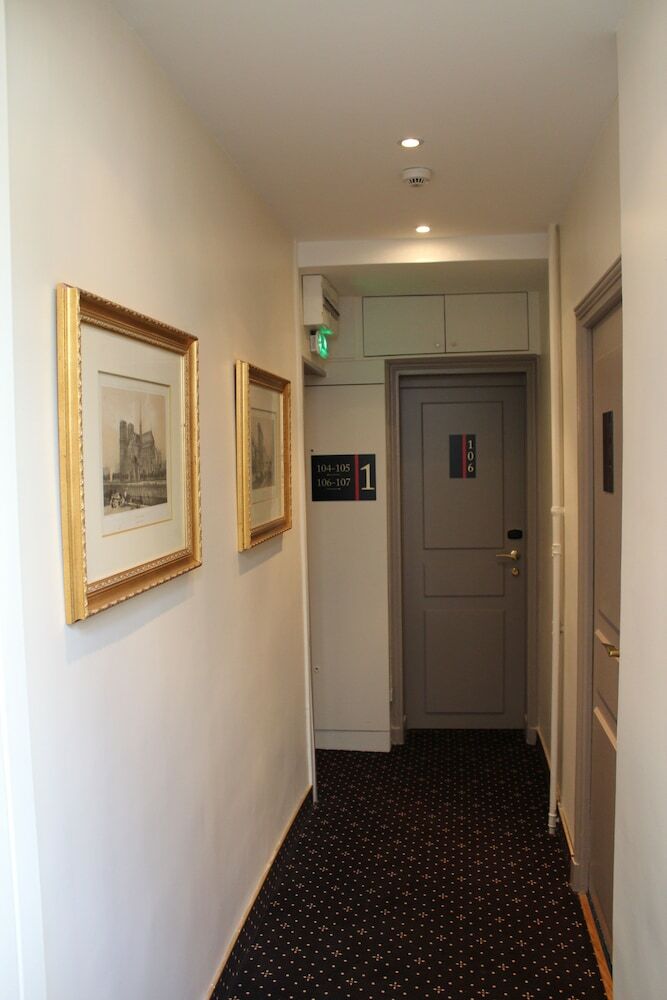Hotel H�tel Saint Cyr Etoile