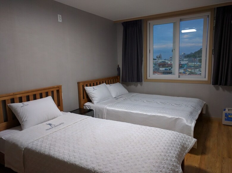 Hostal Backpackers In Yeosu - Hostel
