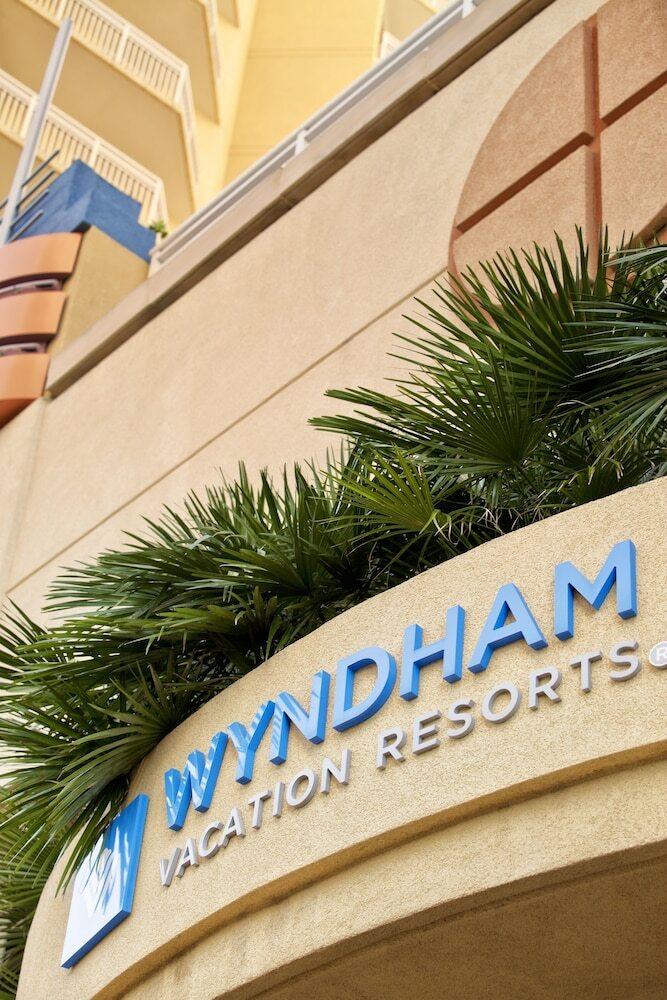 Hotel Club Wyndham Ocean Boulevard