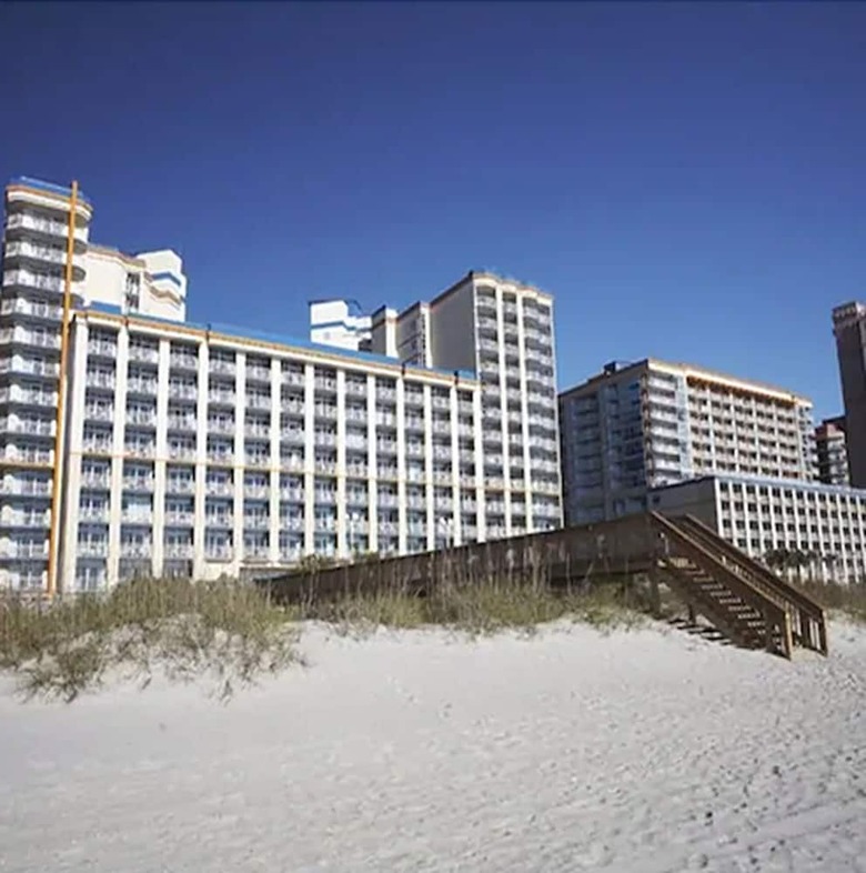 Hotel Dunes Village Resort