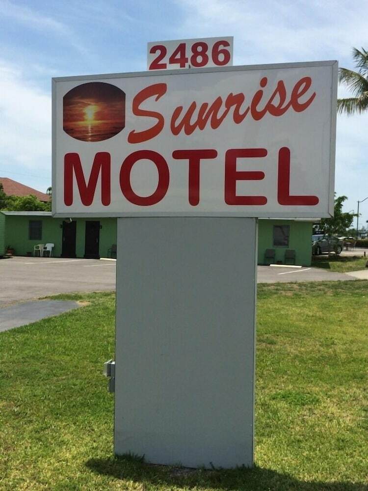 Sunrise Motel