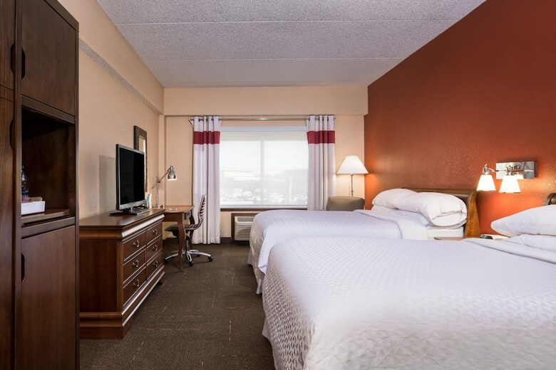 Hotel Four Points By Sheraton Louisville Airport