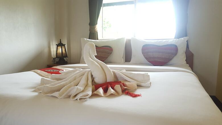 First & Frang Hotel