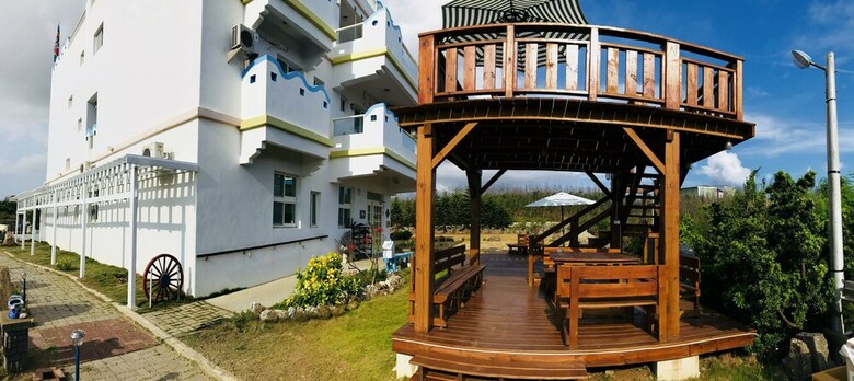Yurong B&B