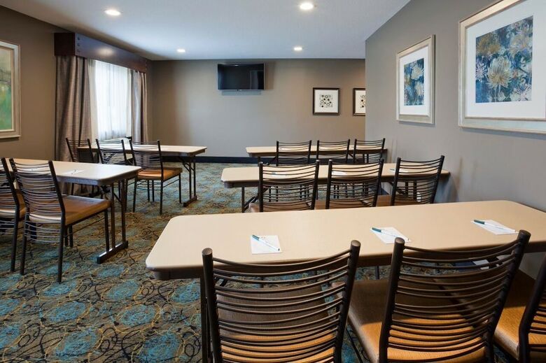 Hotel Grandstay Delano