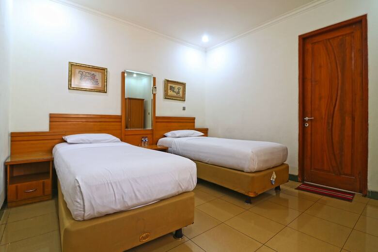 Hotel Arlya Guesthouse