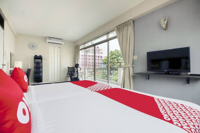 Oyo 537 Na Banglampoo Hotel