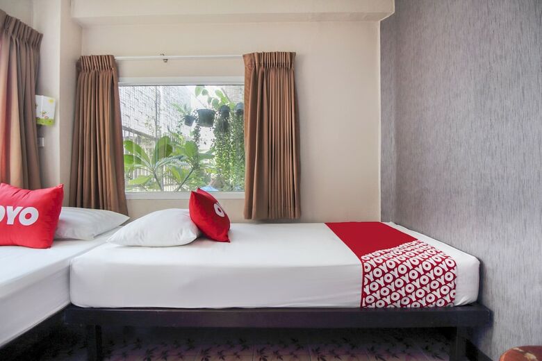 Oyo 537 Na Banglampoo Hotel