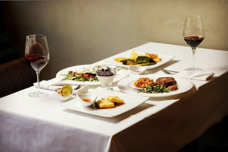 Friendly Dh Naissance Hotel By Mindrum Group