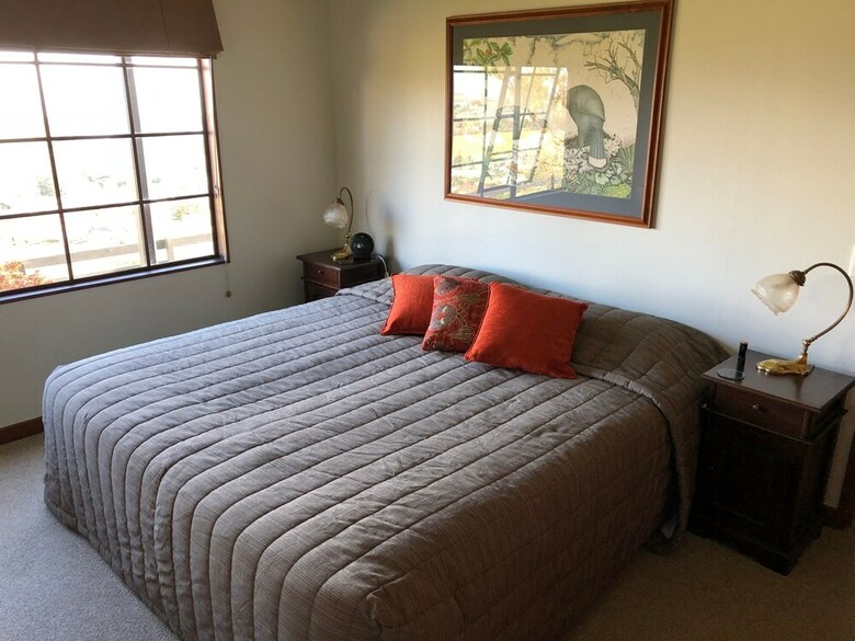 Chartre' Manor Bed & Breakfast