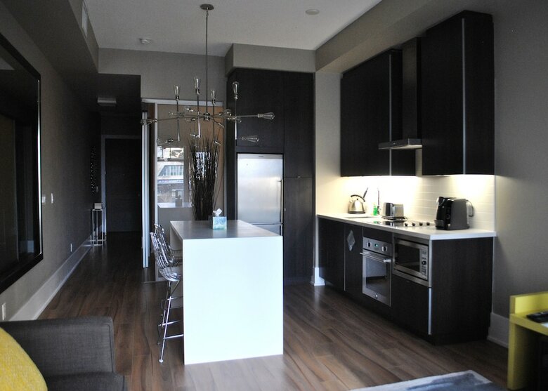 Apartamentos Livingsuites Toronto - Front & John