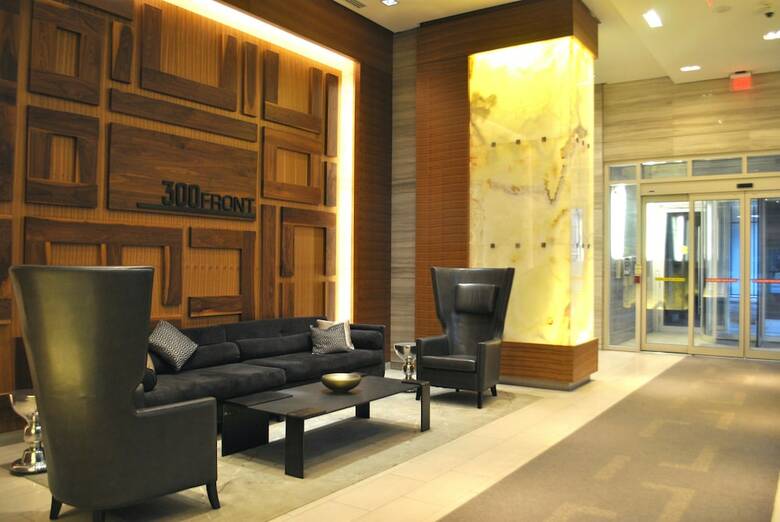 Apartamentos Livingsuites Toronto - Front & John