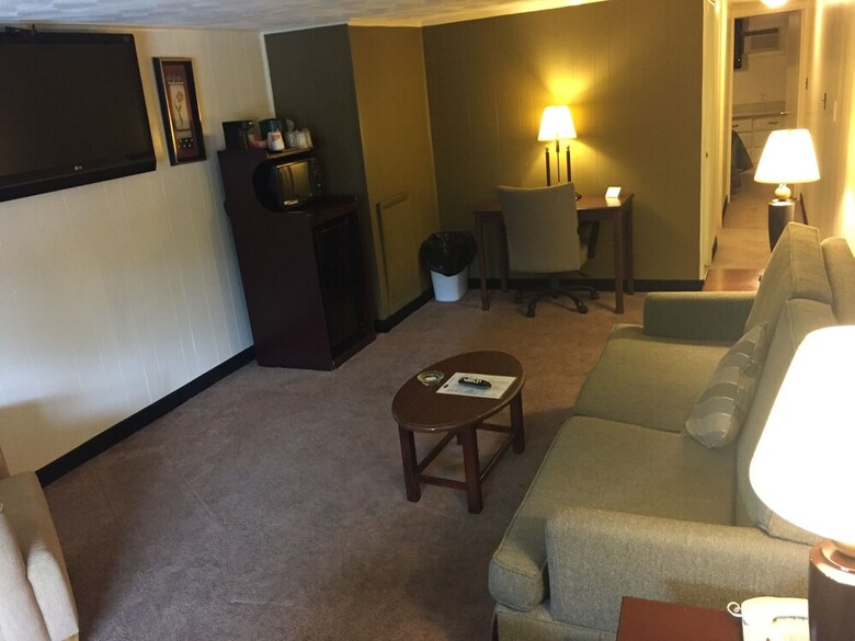 Motel Rodeway Inn & Suites