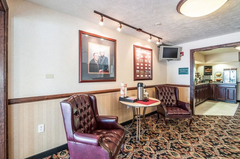 Motel Rodeway Inn & Suites