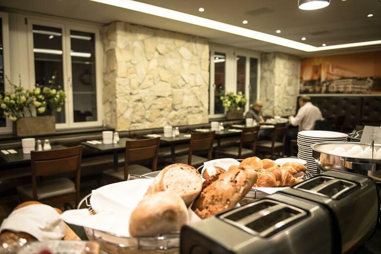 Hotel Alexander Guesthouse