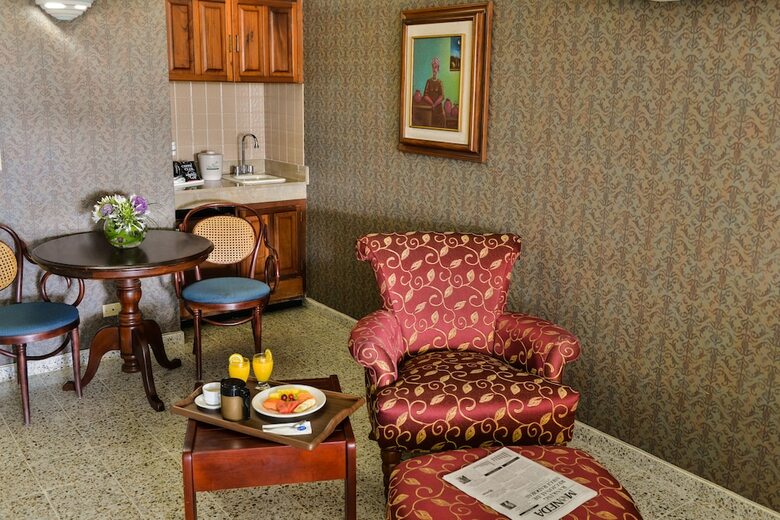 Hotel Plaza San Martin