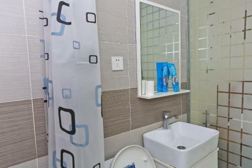 Tianjin Three Brothers Youth Hostel