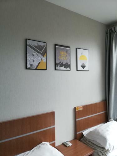 Tianjin Three Brothers Youth Hostel
