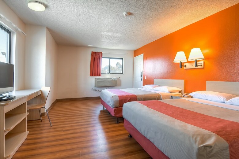 Motel 6 Harbor City, Ca - Los Angeles