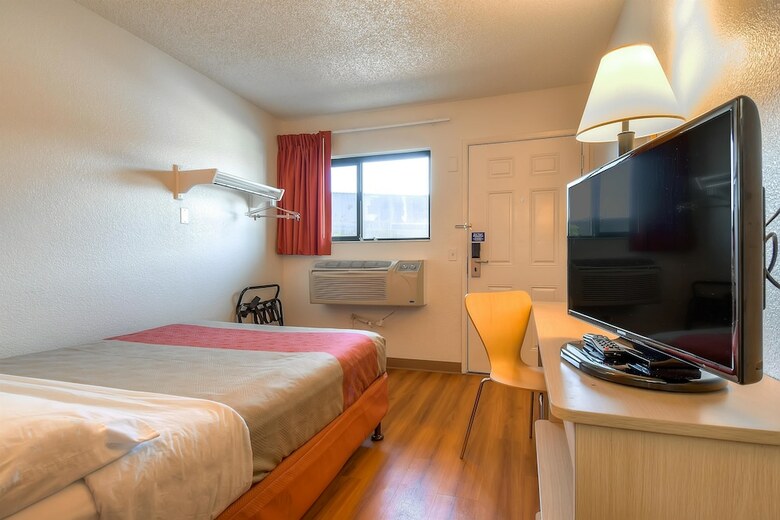 Motel 6 Harbor City, Ca - Los Angeles