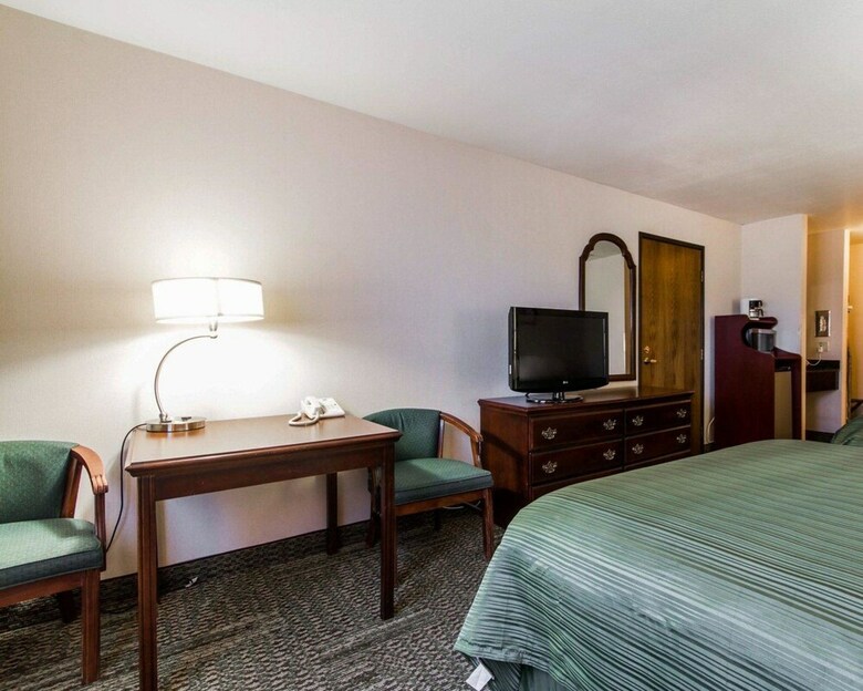 Hotel Quality Inn & Suites Stoughton - Madison South