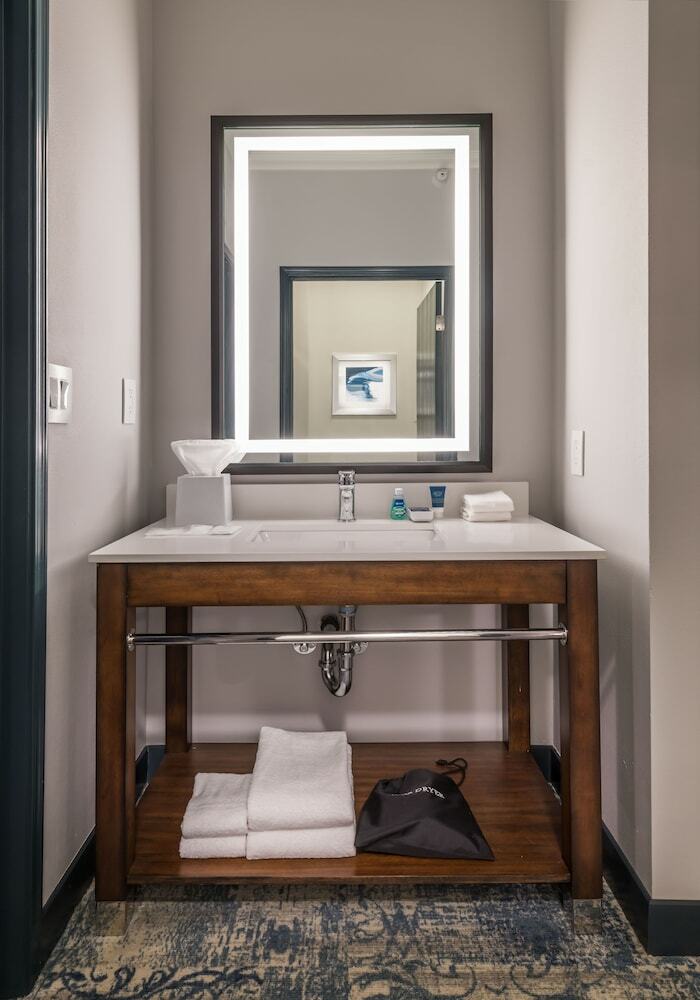 Hotel Four Points By Sheraton Anchorage Downtown