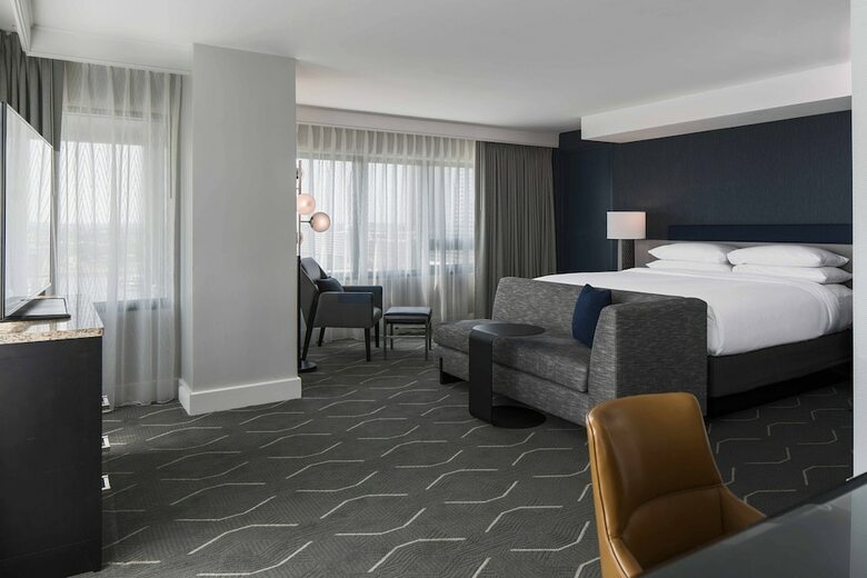 Renaissance Baltimore Harborplace Hotel