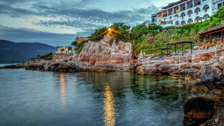 El Faro Hotel & Spa