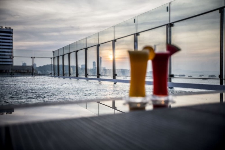 Hotel Serenotel Pattaya Beach Front