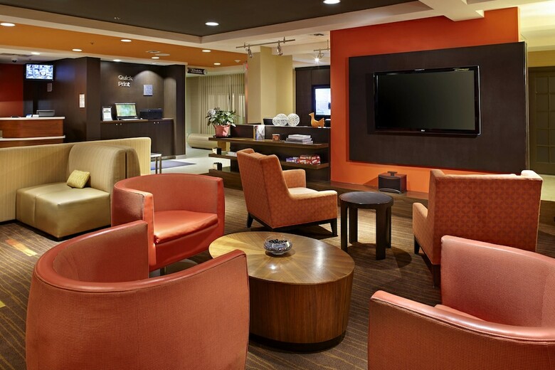 Hotel Courtyard By Marriott Detroit Brighton