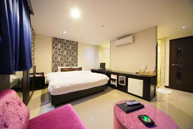 Hotel Iris Motel