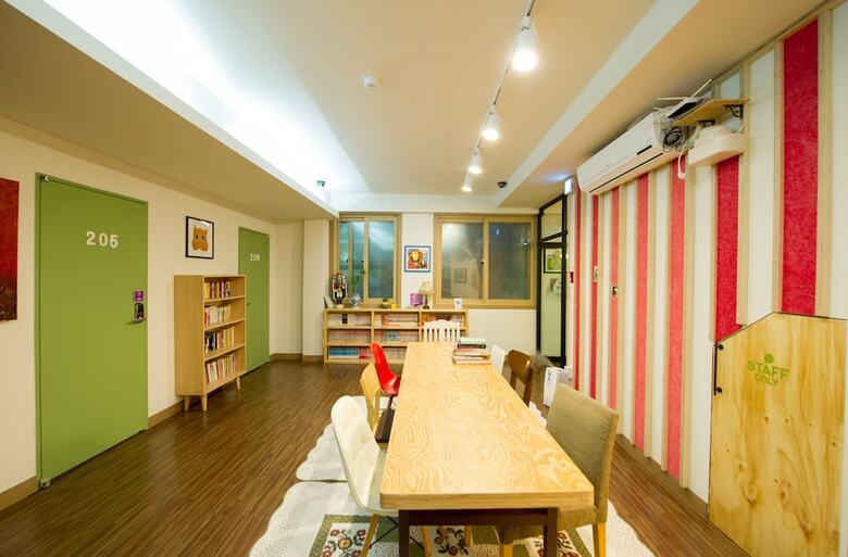 Hotel Uwa Guesthouse