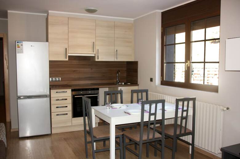 Apartamentos La Pleta 3000