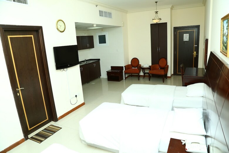 Golden Square Hotel Apartments