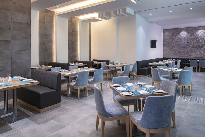 Hotel Four Points By Sheraton Sharjah