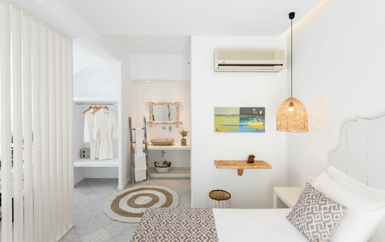 Aeolos Luxury Villas & Suites