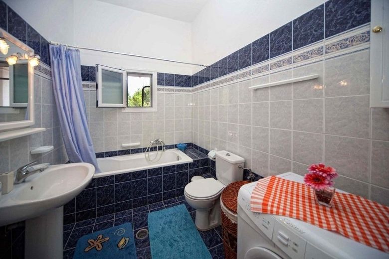 Aparthotel Crystal Blue Apartments