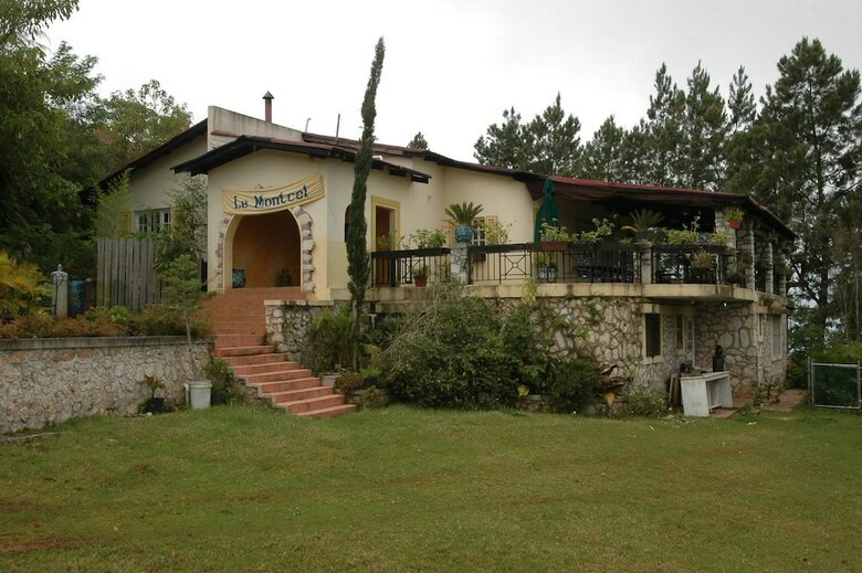 Agroturismo Ranch Le Montcel