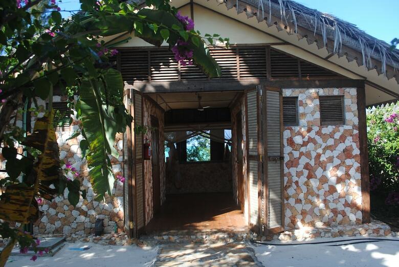Hotel Seasons Lodge Zanzibar