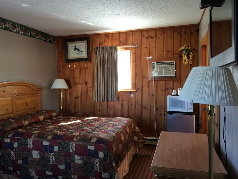 Motel Knights Inn Colonial Fireside Inn