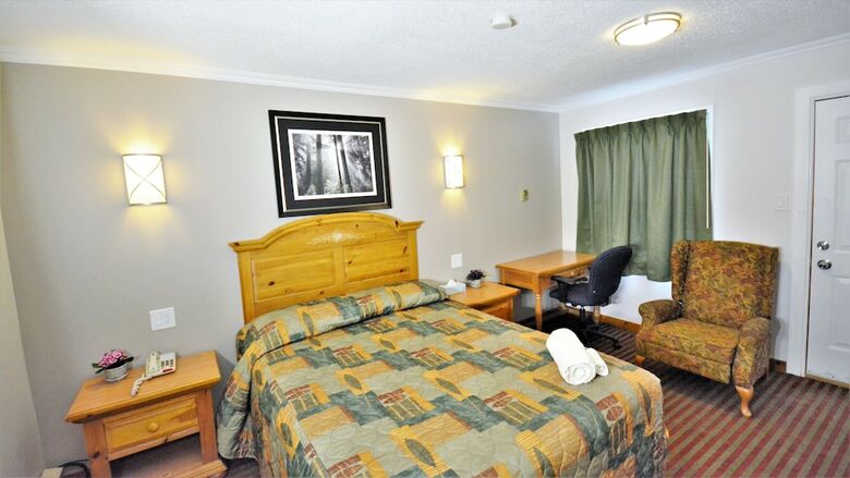 Motel Knights Inn Colonial Fireside Inn